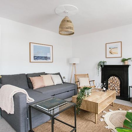פורטראש Cosy Period Cottage 2Min Walk To The Beach מראה חיצוני תמונה