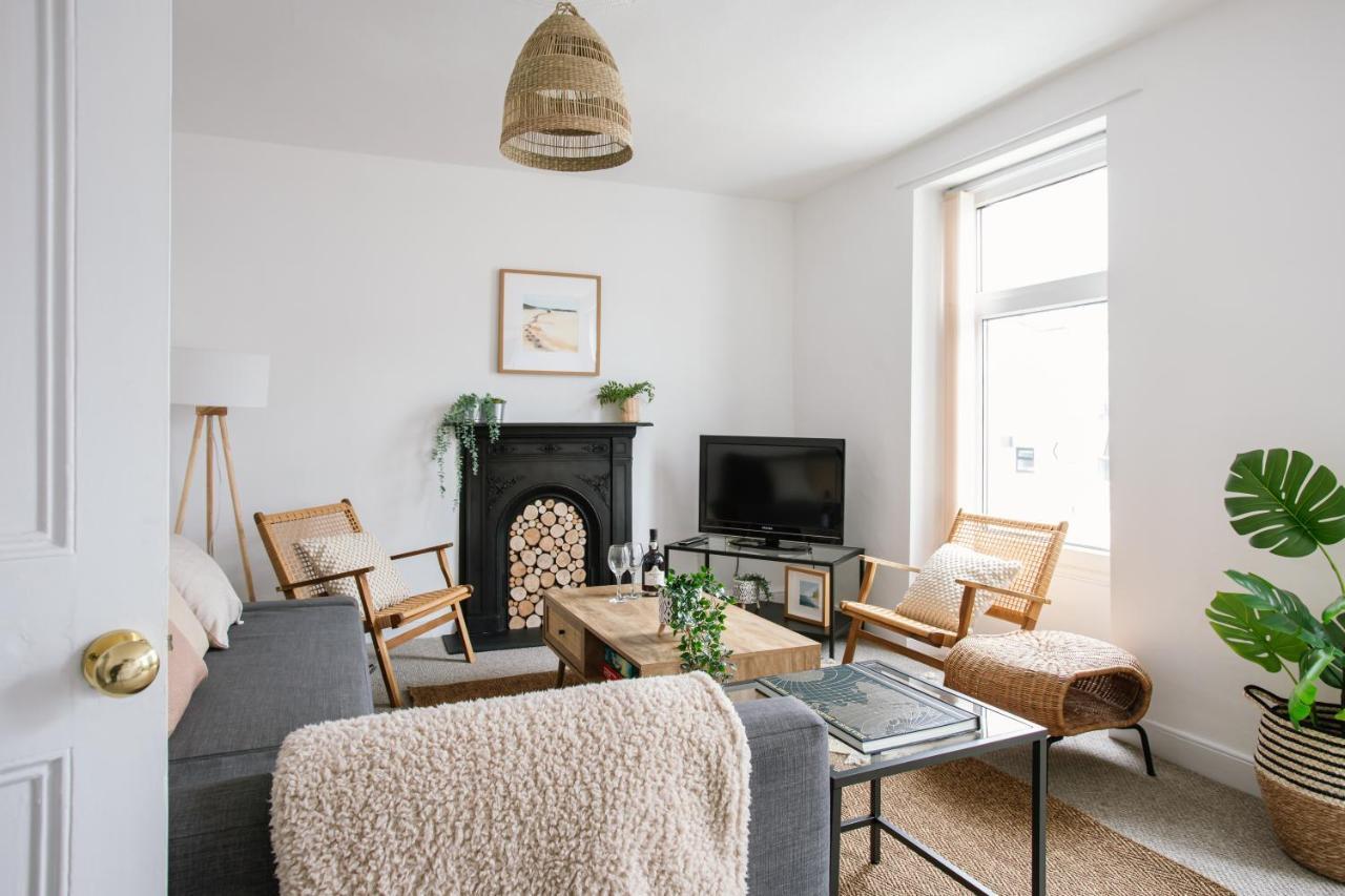 פורטראש Cosy Period Cottage 2Min Walk To The Beach מראה חיצוני תמונה